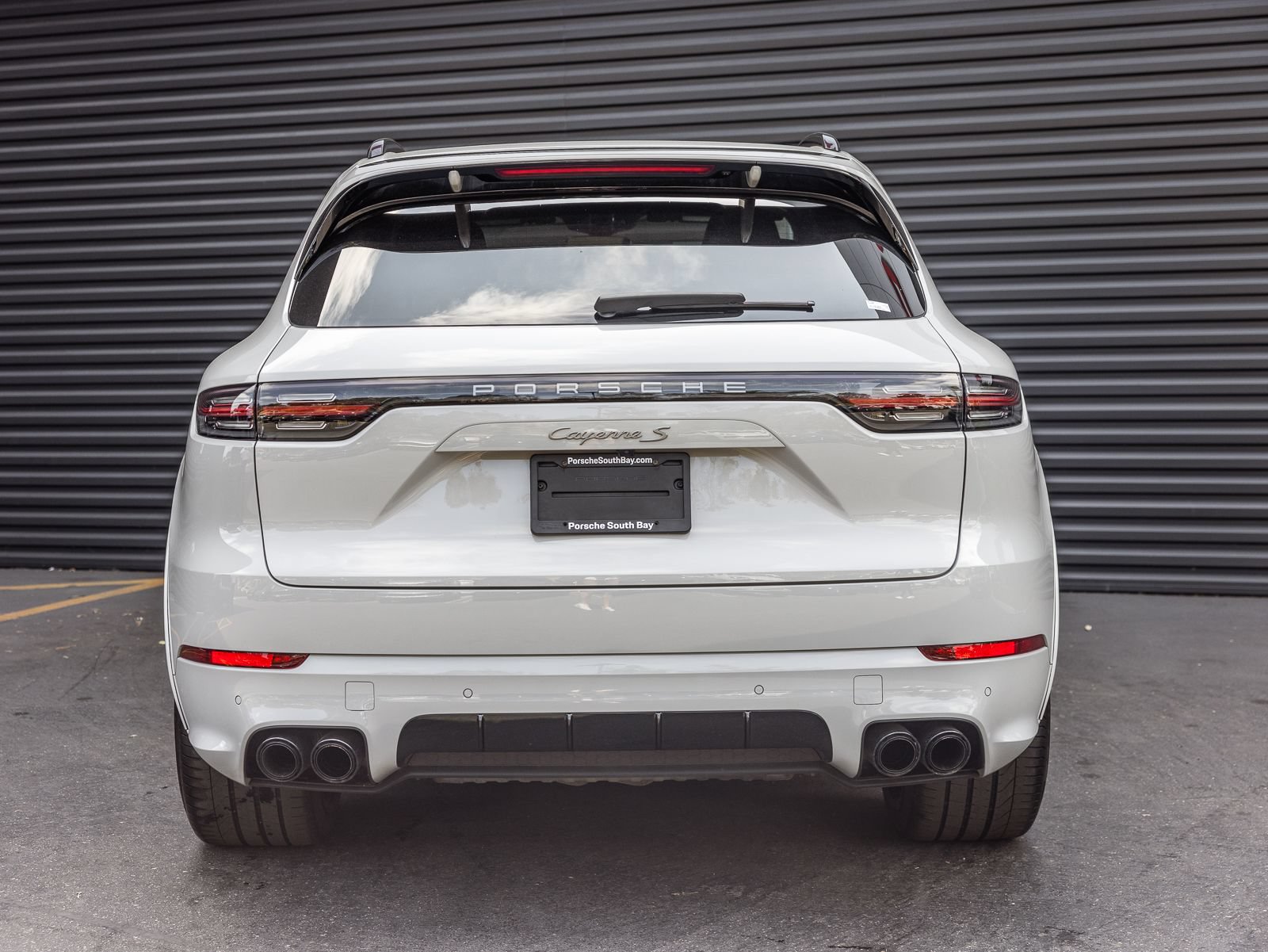 Certified 2023 Porsche Cayenne S AWD/4WD image 9