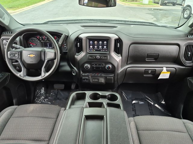Used 2024 Chevrolet Silverado 1500 Custom AWD/4WD image 17