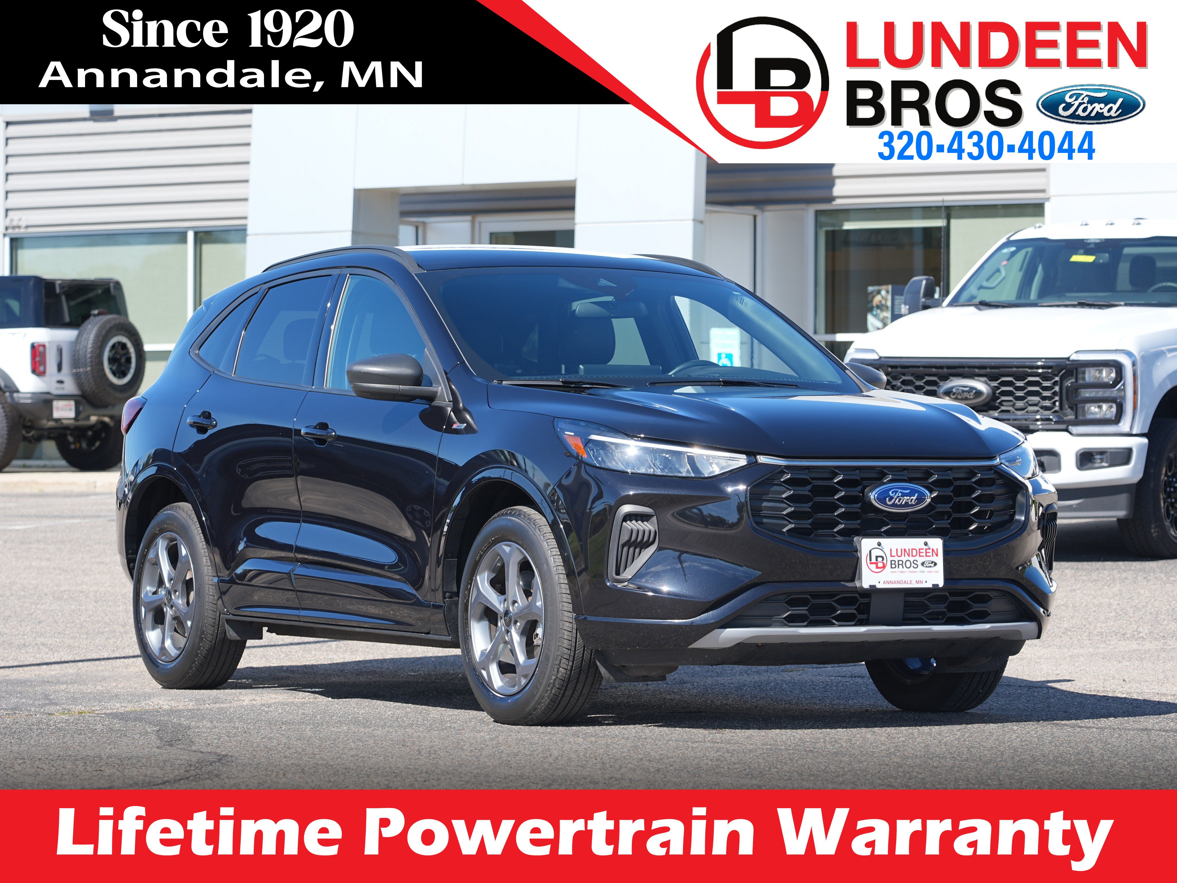 Used 2024 Ford Escape ST-Line w/ Tech Pack #1 AWD/4WD image 1