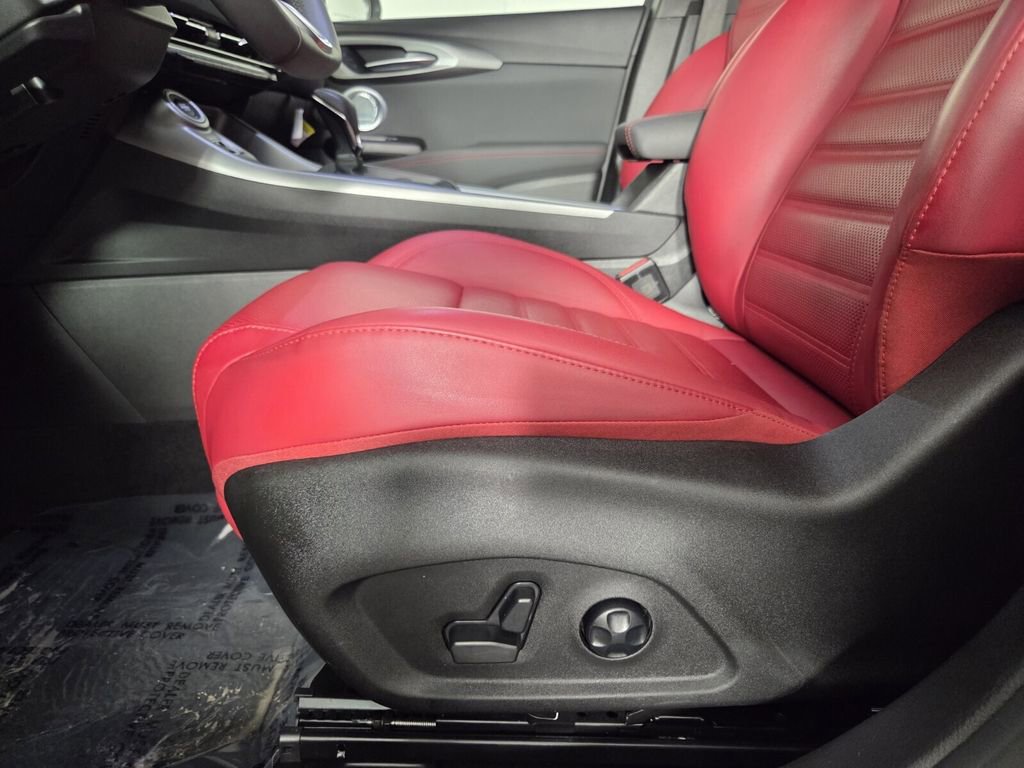 Certified 2025 Dodge Hornet GT Plus w/ GT Plus Package image 14