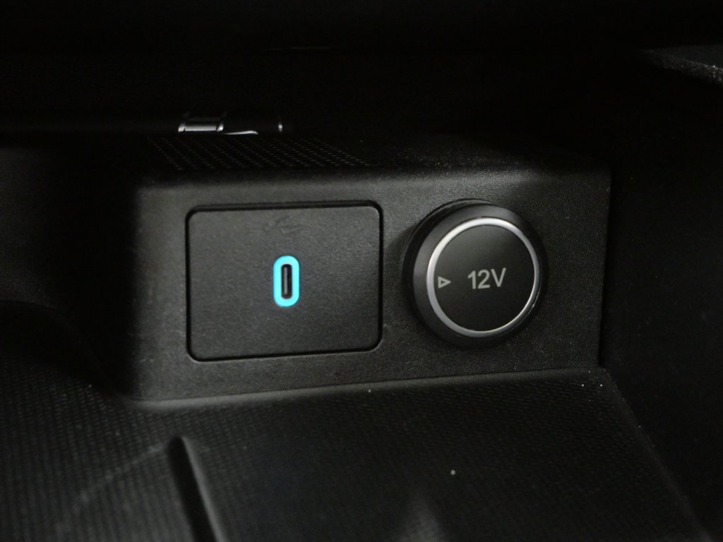 Used 2020 Ford Escape Titanium AWD/4WD image 28