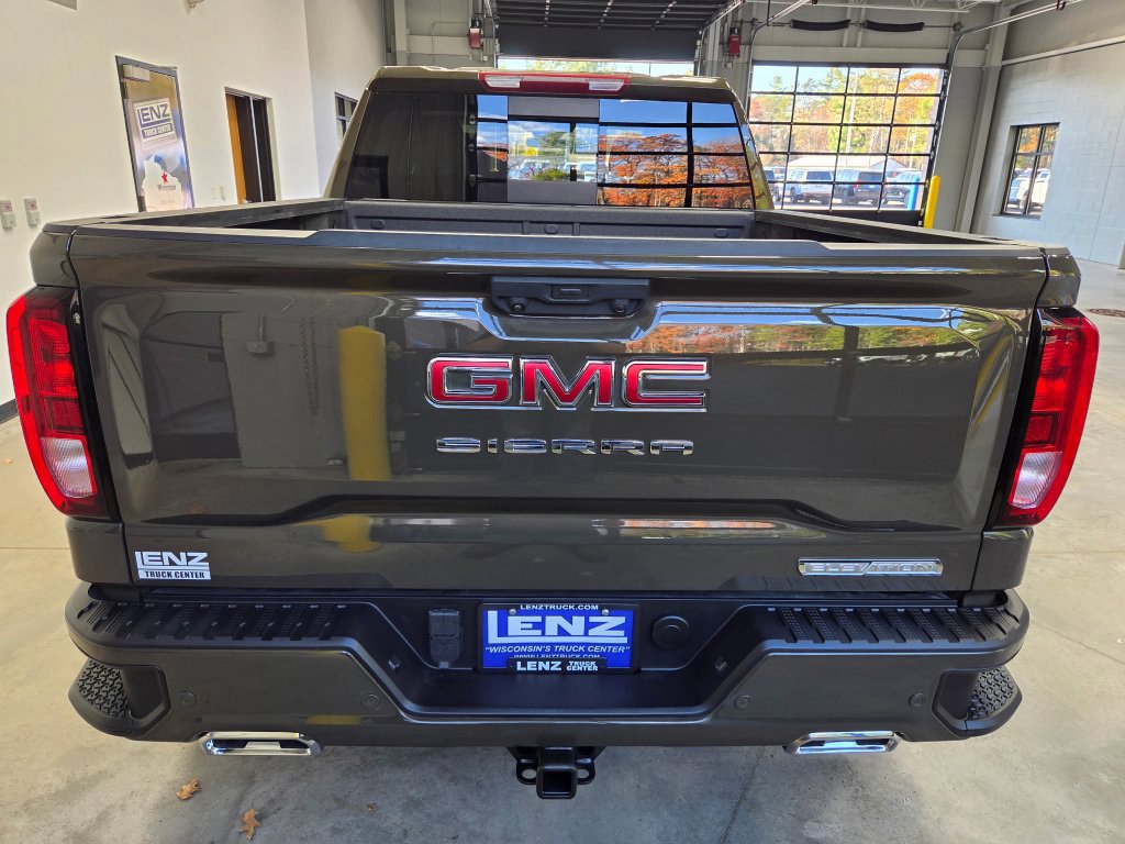Used 2024 GMC Sierra 1500 Elevation w/ Elevation Premium Package AWD/4WD image 7