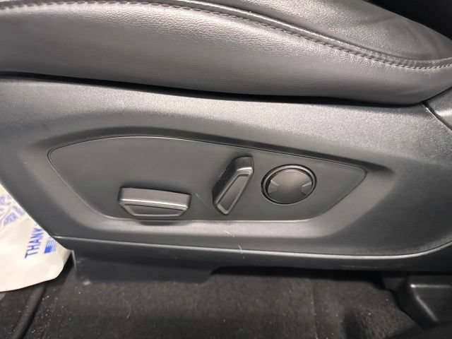 Used 2023 Ford Explorer XLT w/ Equipment Group 202A AWD/4WD image 27