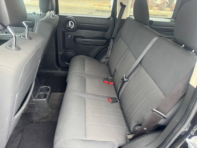 Used 2011 Dodge Nitro Heat image 8
