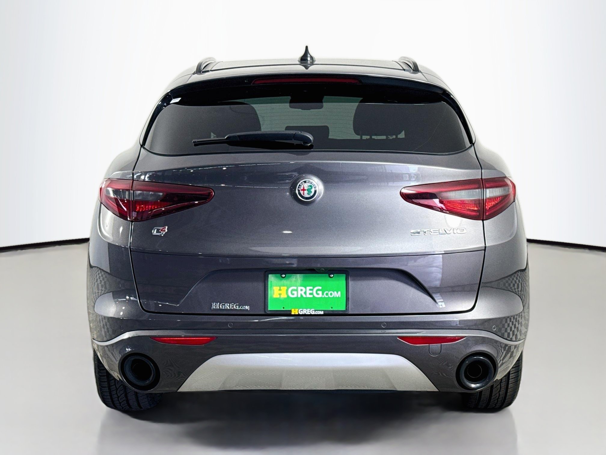 Used 2023 Alfa Romeo Stelvio Ti AWD/4WD image 8