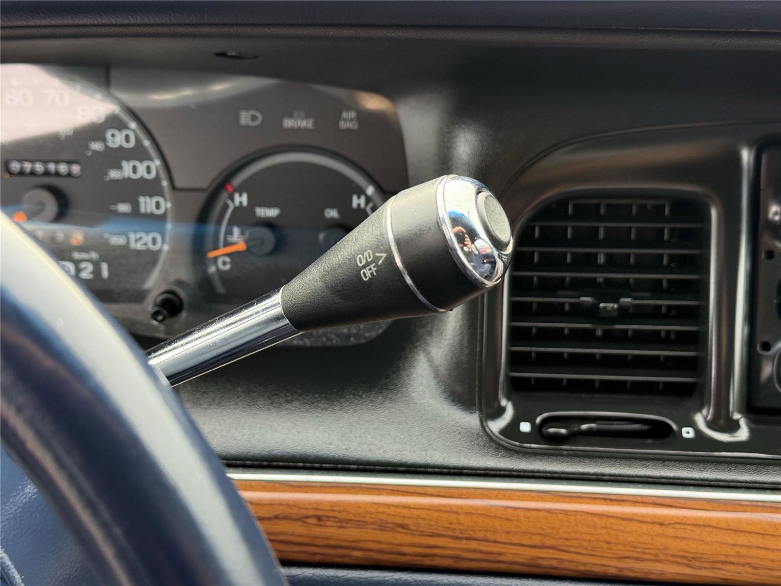 Used 1996 Ford Crown Victoria LX RWD image 23