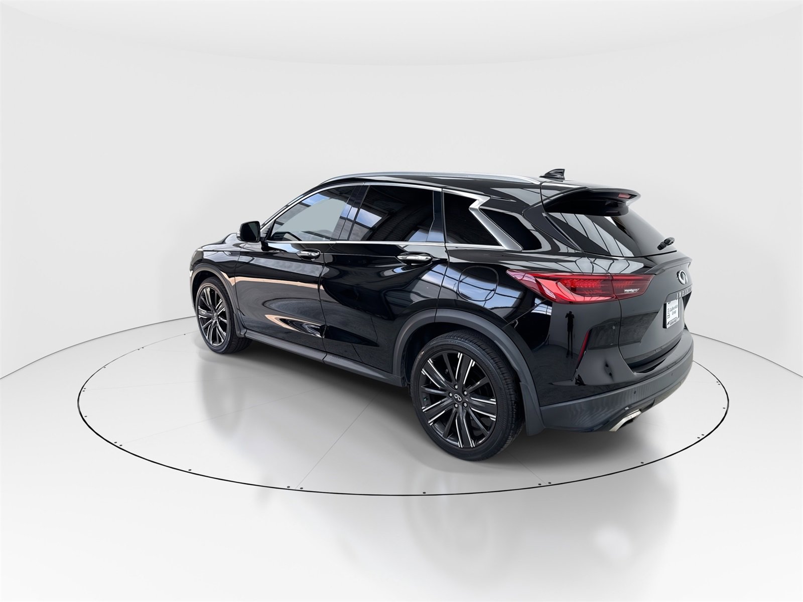 Used 2022 INFINITI QX50 Luxe w/ Appearance Package image 6