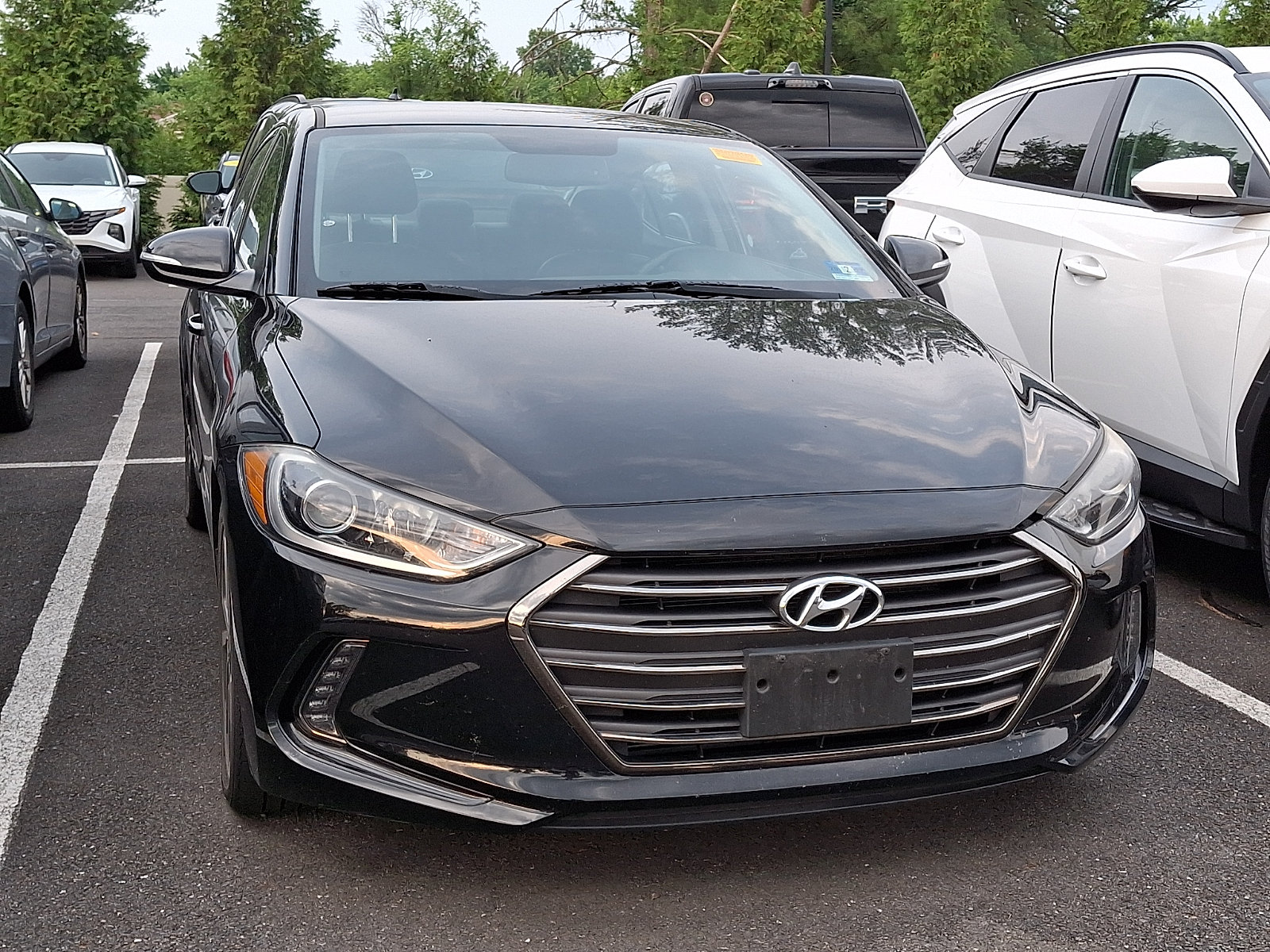 Used 2018 Hyundai Elantra Limited FWD image 4