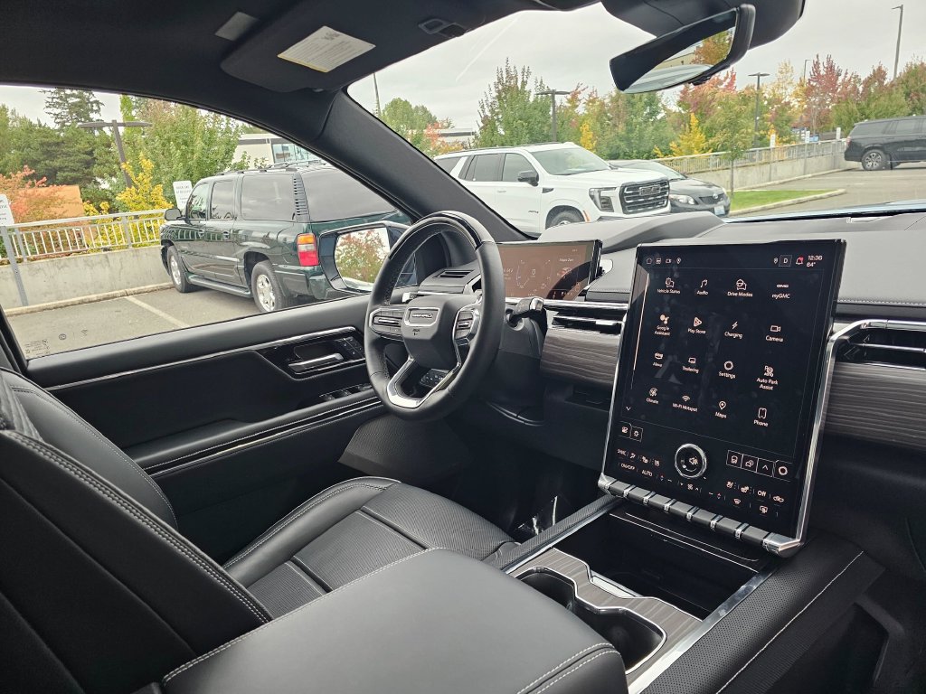 Used 2025 GMC Sierra EV Denali AWD/4WD image 10