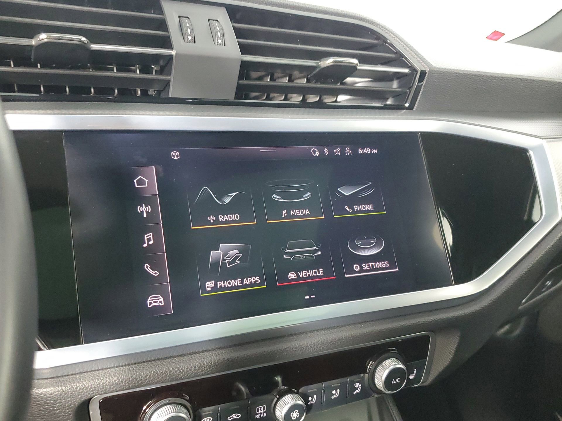 Certified 2022 Audi Q3 2.0T Premium Plus w/ Premium Plus Package image 39