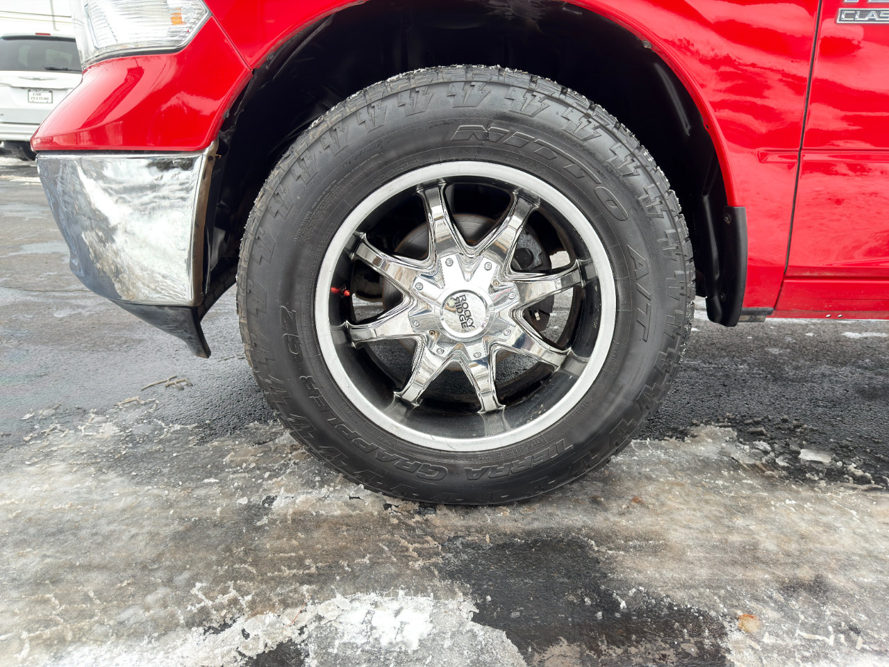 Used 2020 RAM 1500 Classic SLT image 11