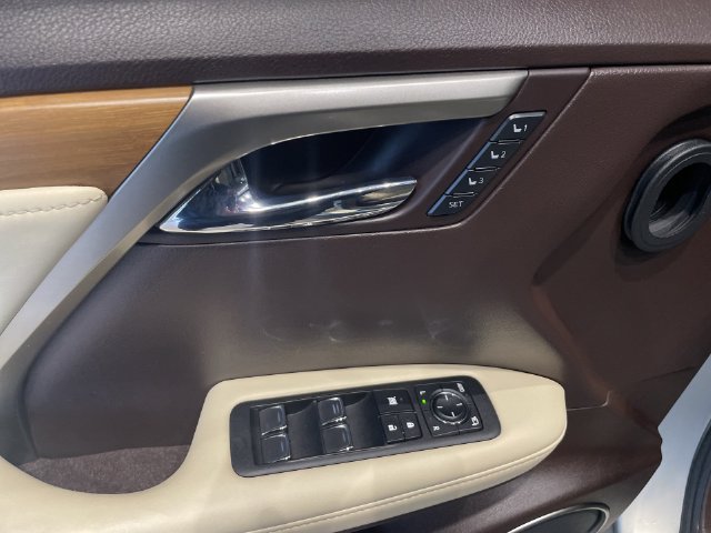 Used 2020 Lexus RX 450h AWD w/ Premium Package image 15