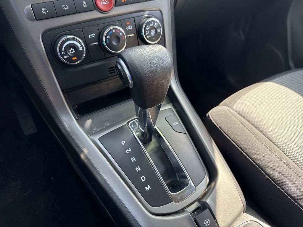 Used 2012 Chevrolet Captiva Sport LS FWD image 26