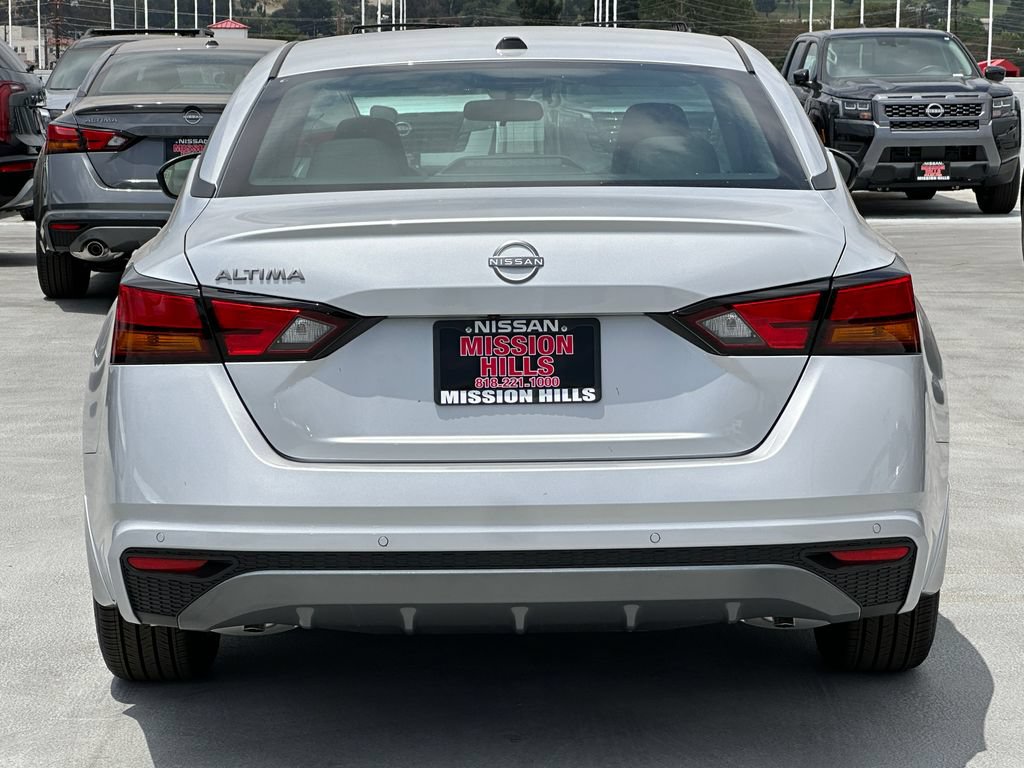 New 2026 Nissan Altima 2.5 SV FWD image 6