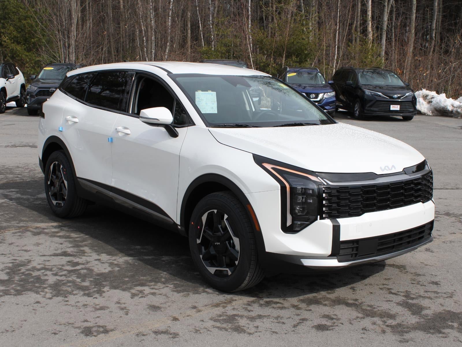 New 2026 Kia Sportage S image 3