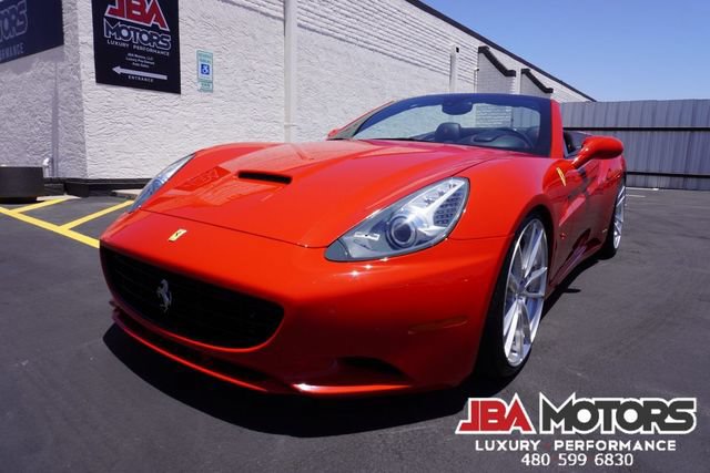 Used 2014 Ferrari California RWD image 65