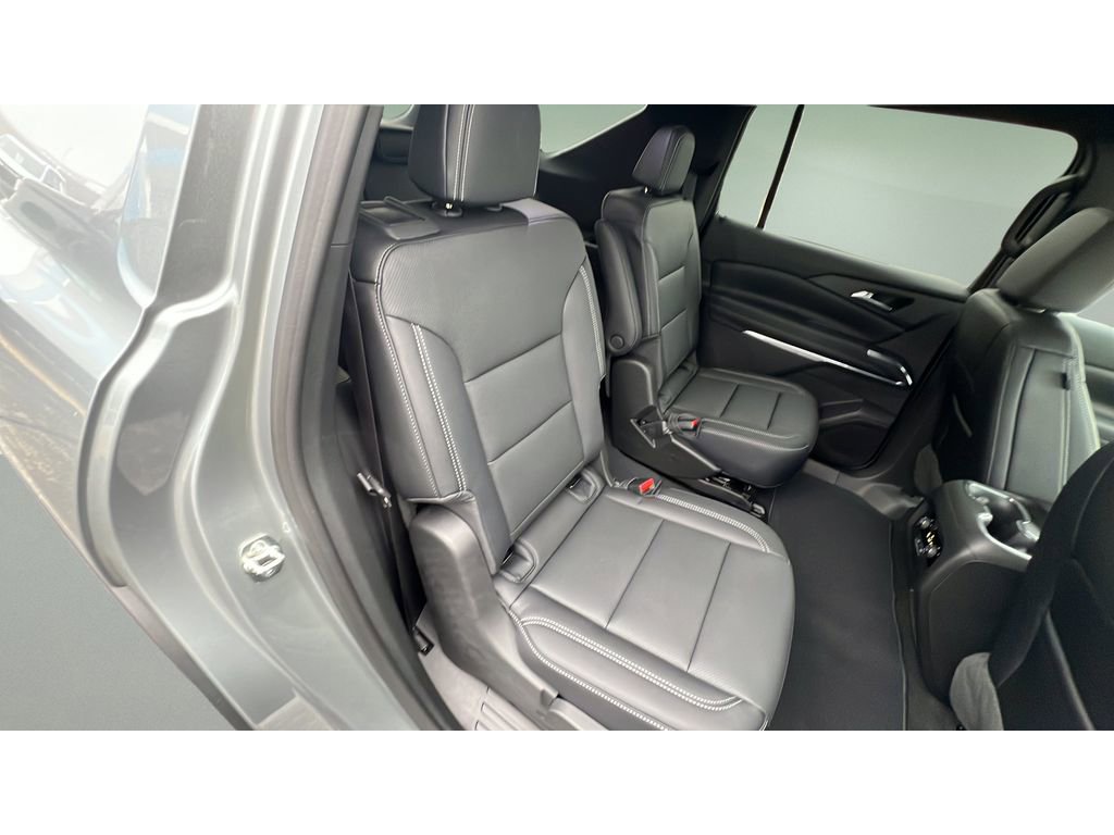 New 2026 Chevrolet Traverse LT w/ Driver Confidence Package FWD image 31