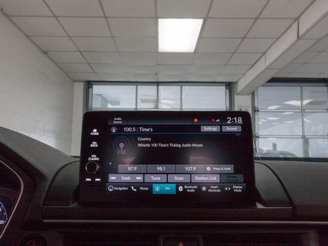 Used 2025 Honda Pilot Black Edition image 16