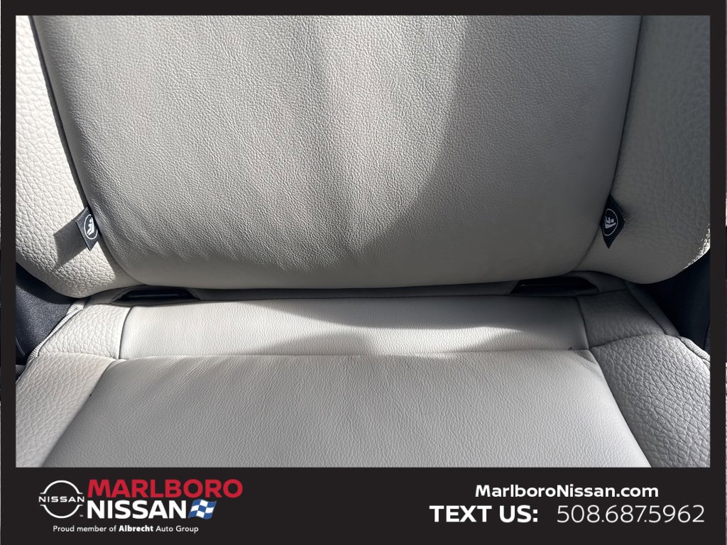 New 2025 Nissan Pathfinder SL w/ SL Premium Package image 26