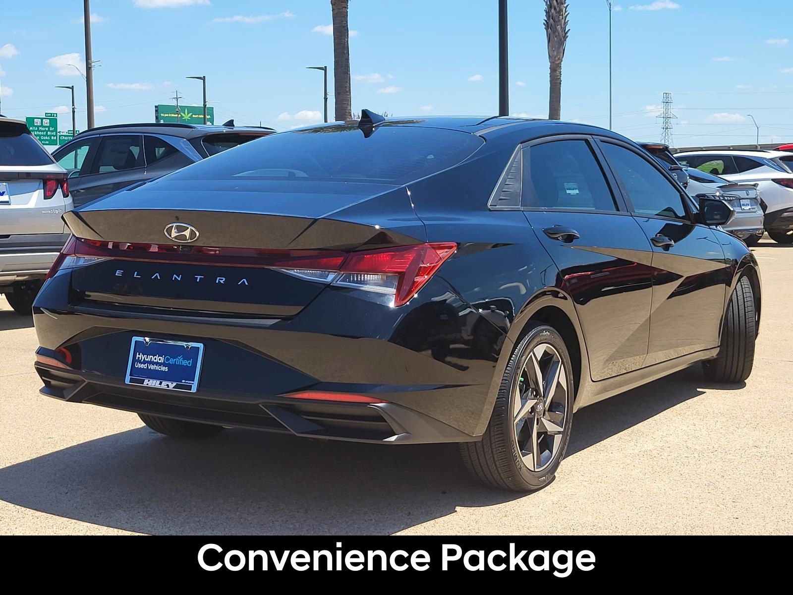 Certified 2023 Hyundai Elantra SEL w/ Convenience Package FWD image 4