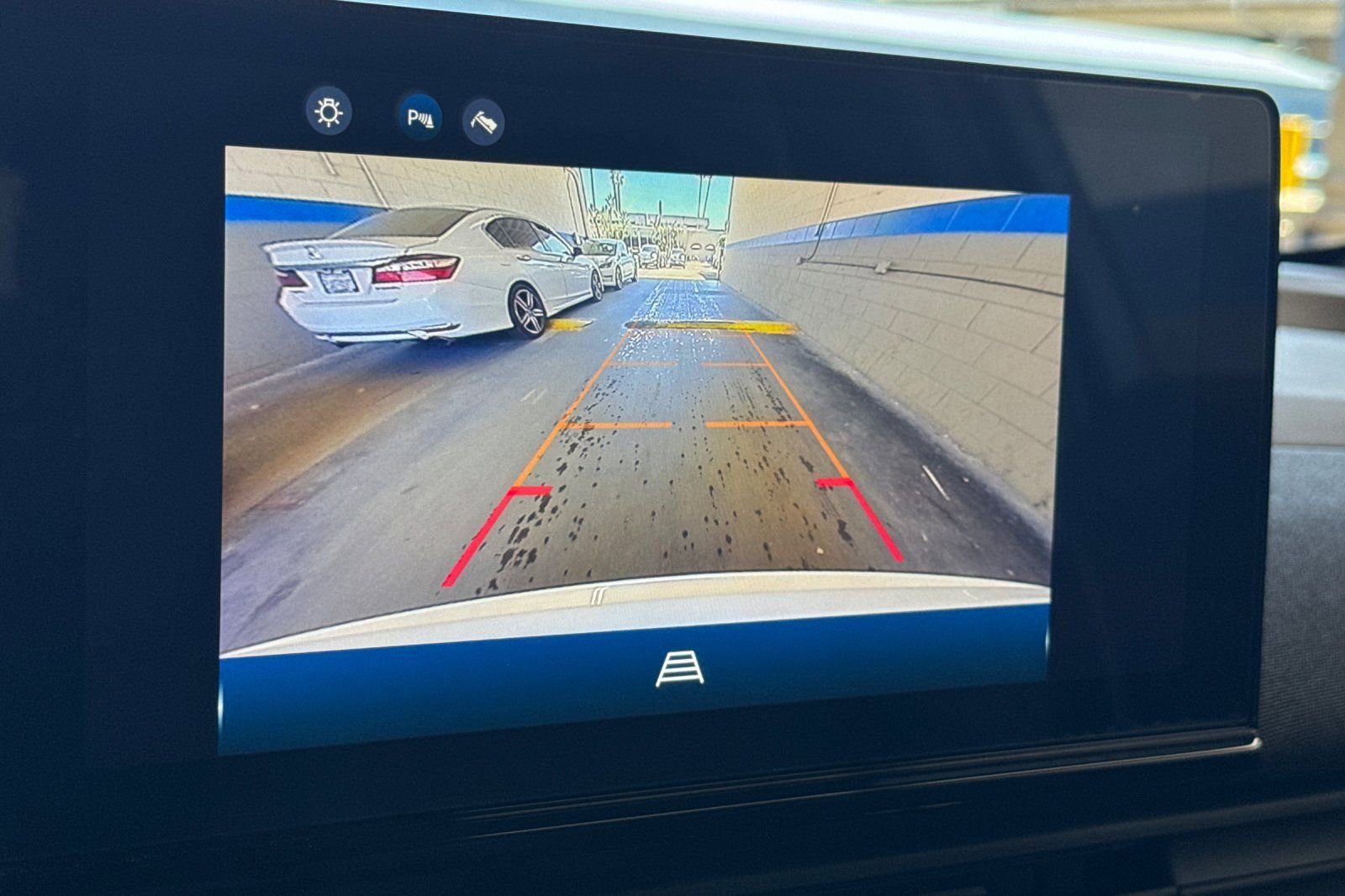 Certified 2025 Honda Prologue EX image 19