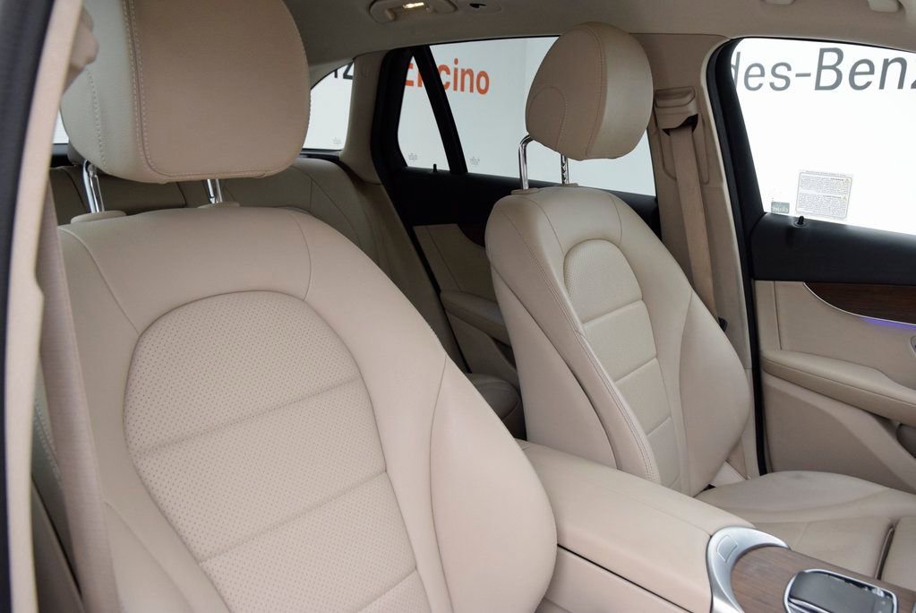 Used 2022 Mercedes-Benz GLC 300 image 17