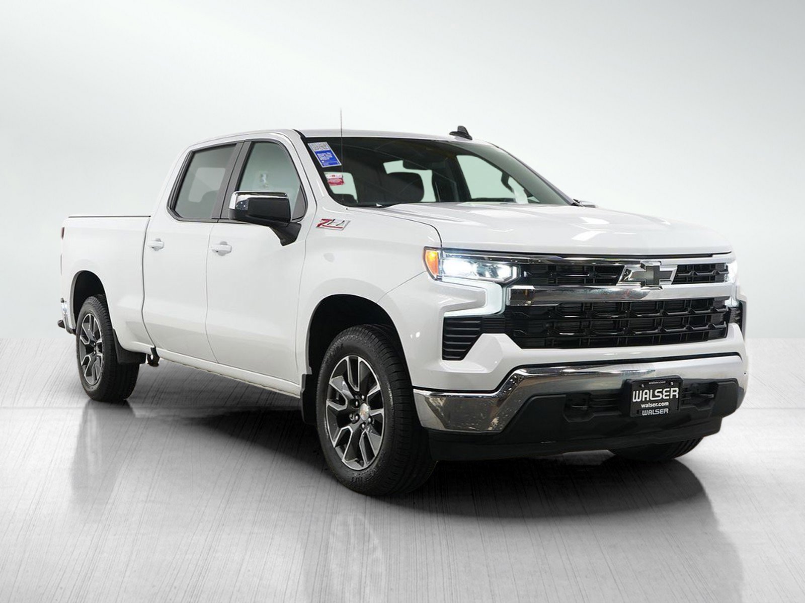 Used 2024 Chevrolet Silverado 1500 LT image 7