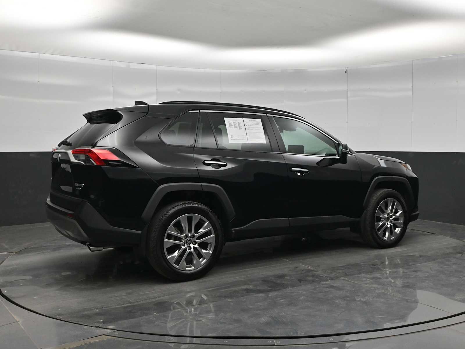 Used 2024 Toyota RAV4 Limited w/ Advanced Technology Package AWD/4WD image 8