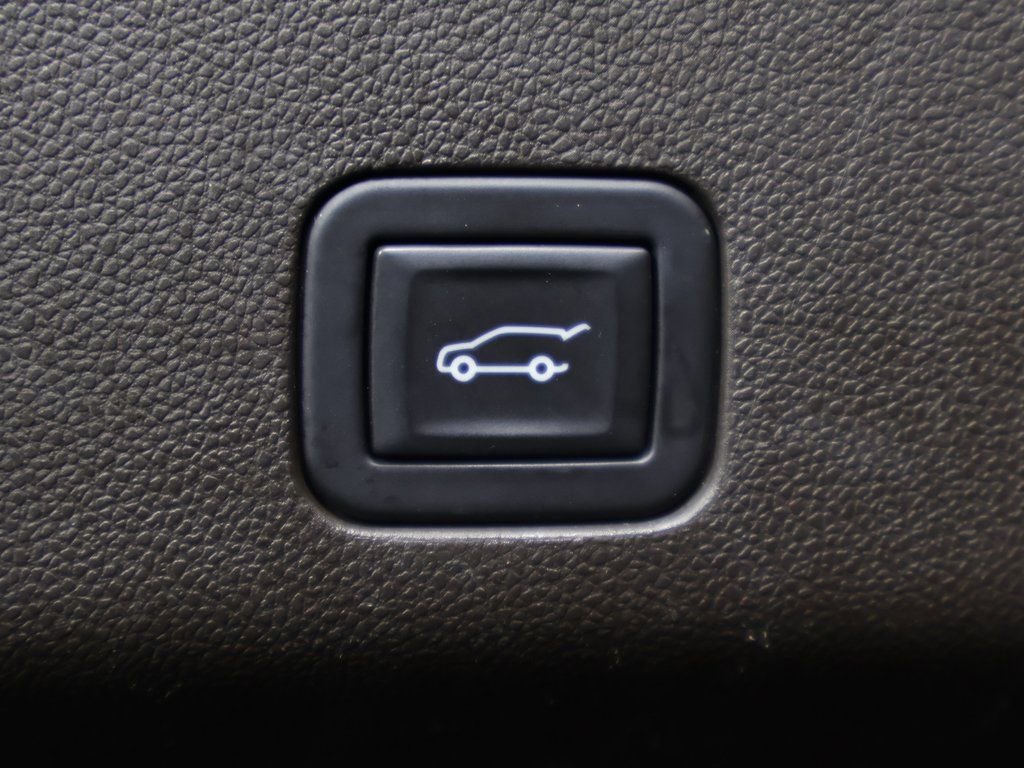 Used 2023 Chevrolet Tahoe Z71 w/ Z71 Off-Road Package image 20