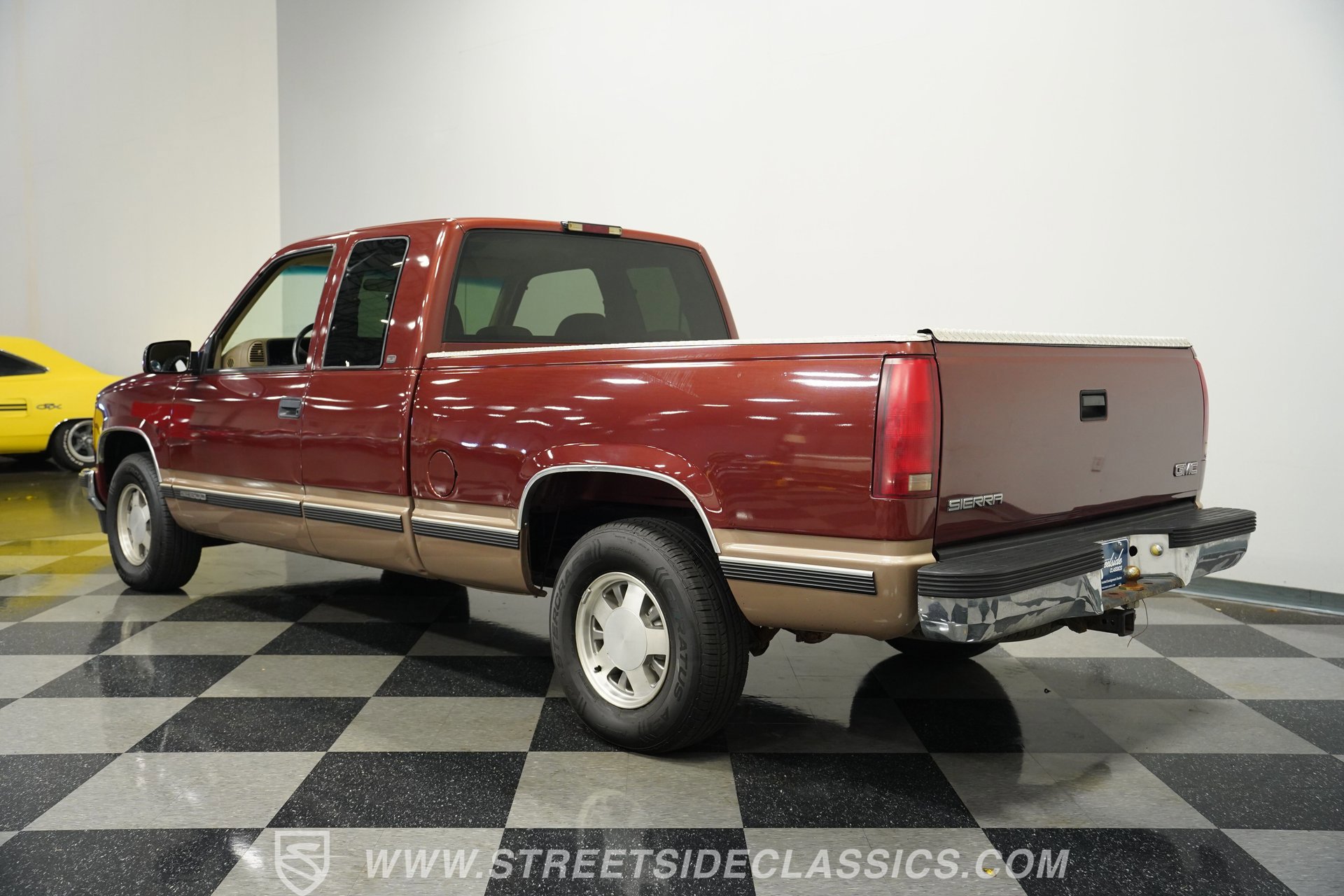 Used 1998 GMC Sierra 1500 2WD Extended Cab w/ Imagemax Pkg image 9