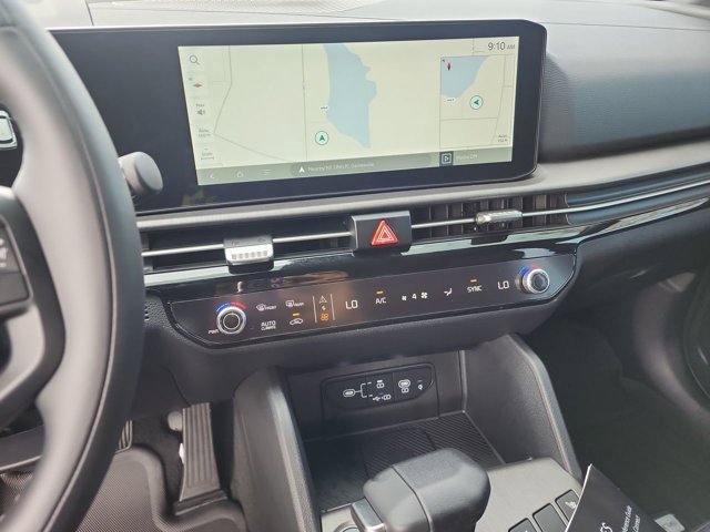 New 2026 Kia Sportage X-Line w/ X-Line Technology Package image 18