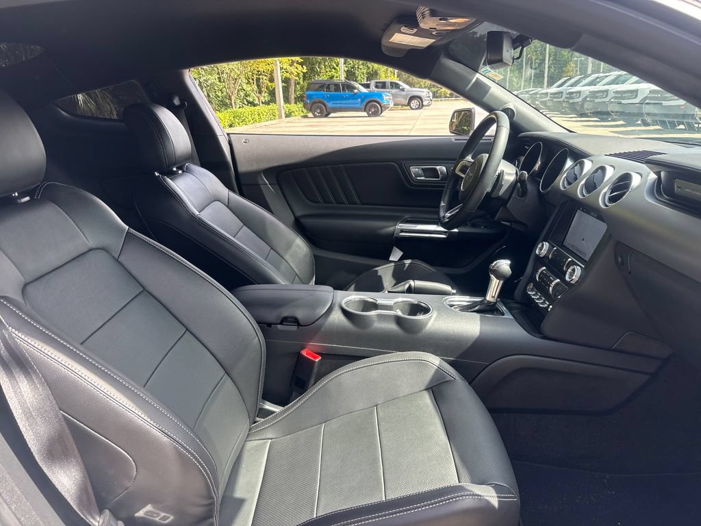 Used 2018 Ford Mustang GT Premium w/ Enhanced Security Package RWD image 28