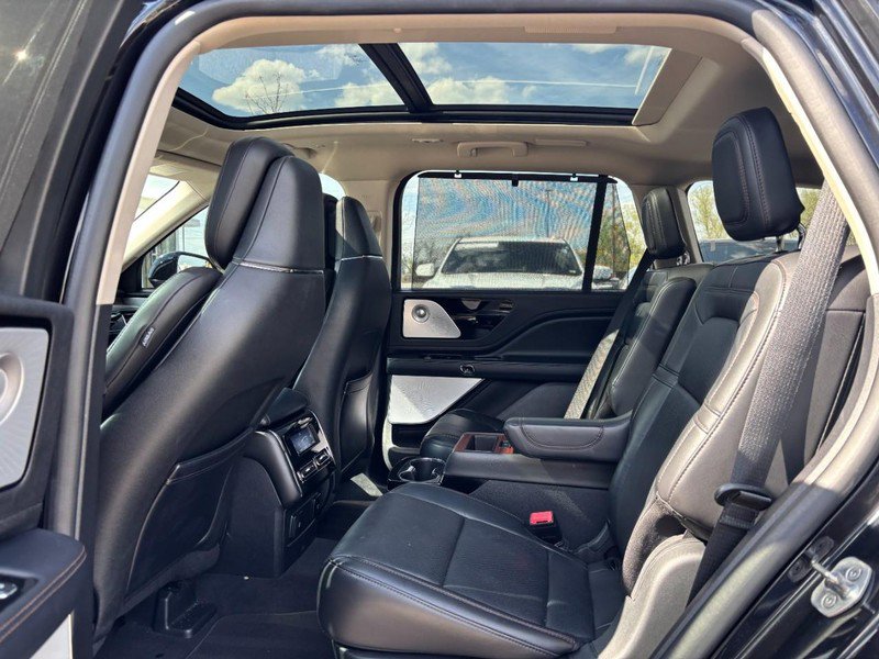 Used 2022 Lincoln Aviator Grand Touring w/ Equipment Group 301A image 10