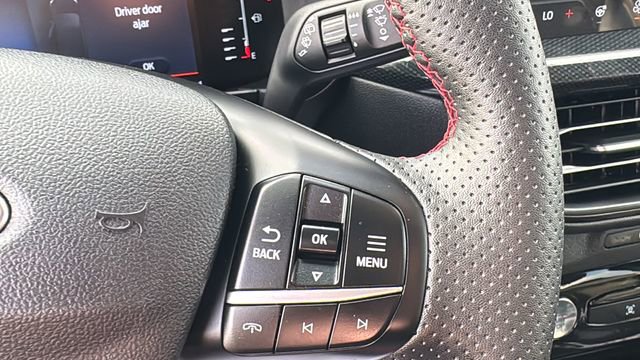 Certified 2024 Ford Escape ST-Line w/ Tech Pack #1 image 21