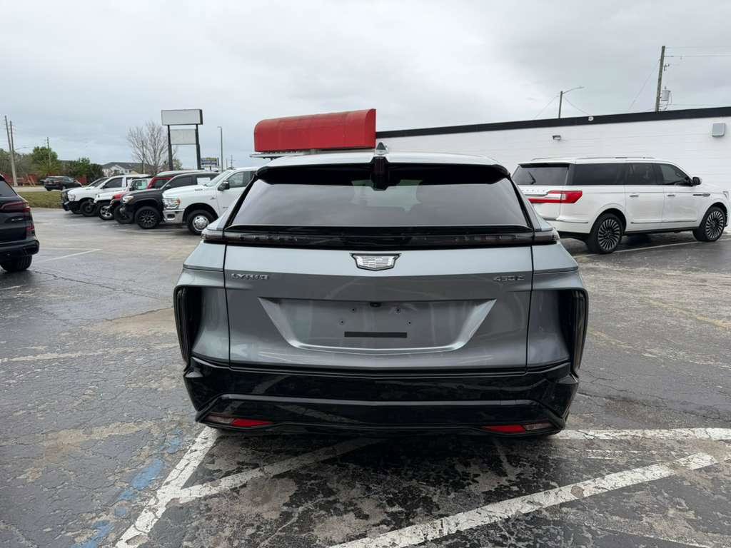 Used 2024 Cadillac Lyriq Sport image 6