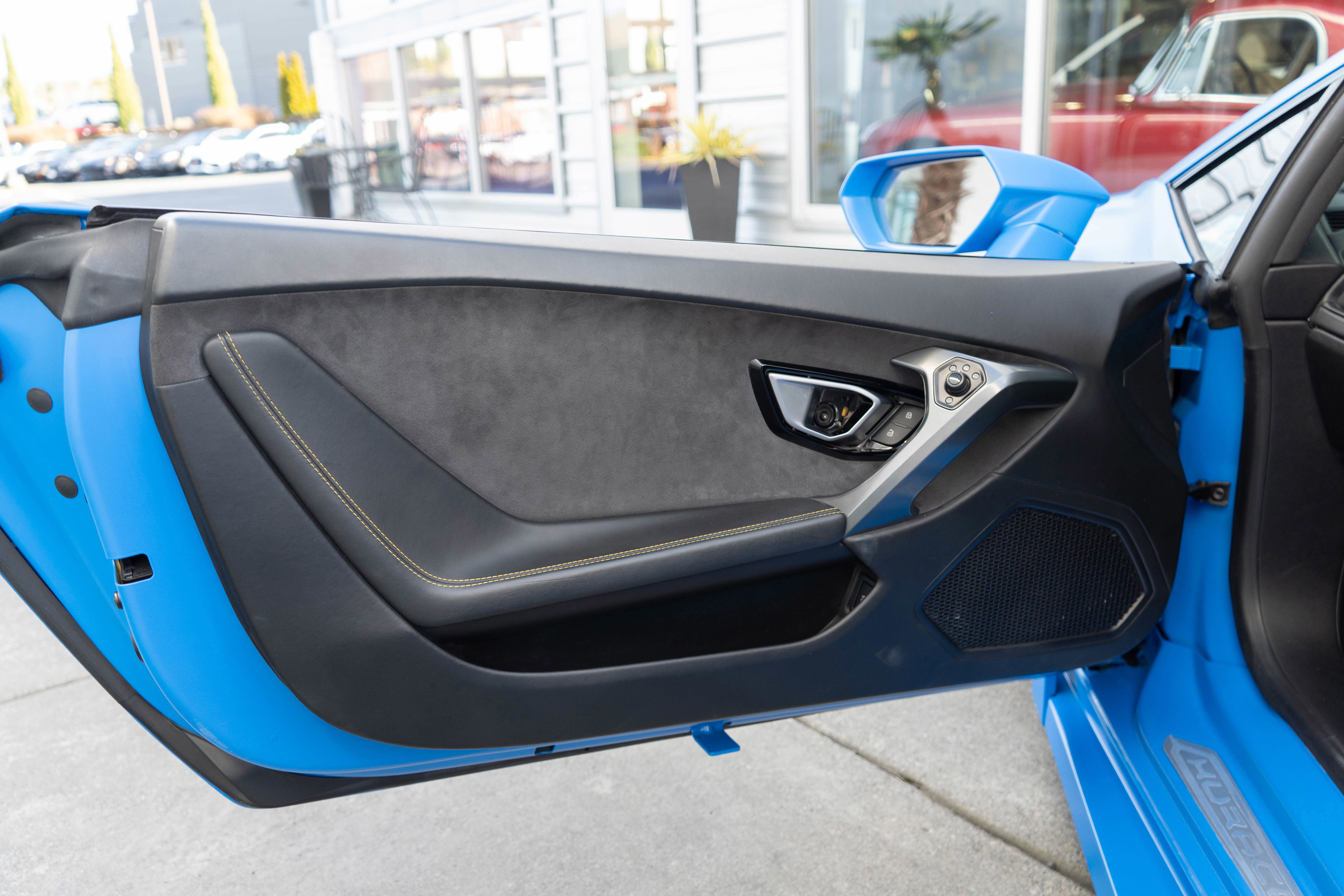 Used 2016 Lamborghini Huracan LP 580-2 image 15