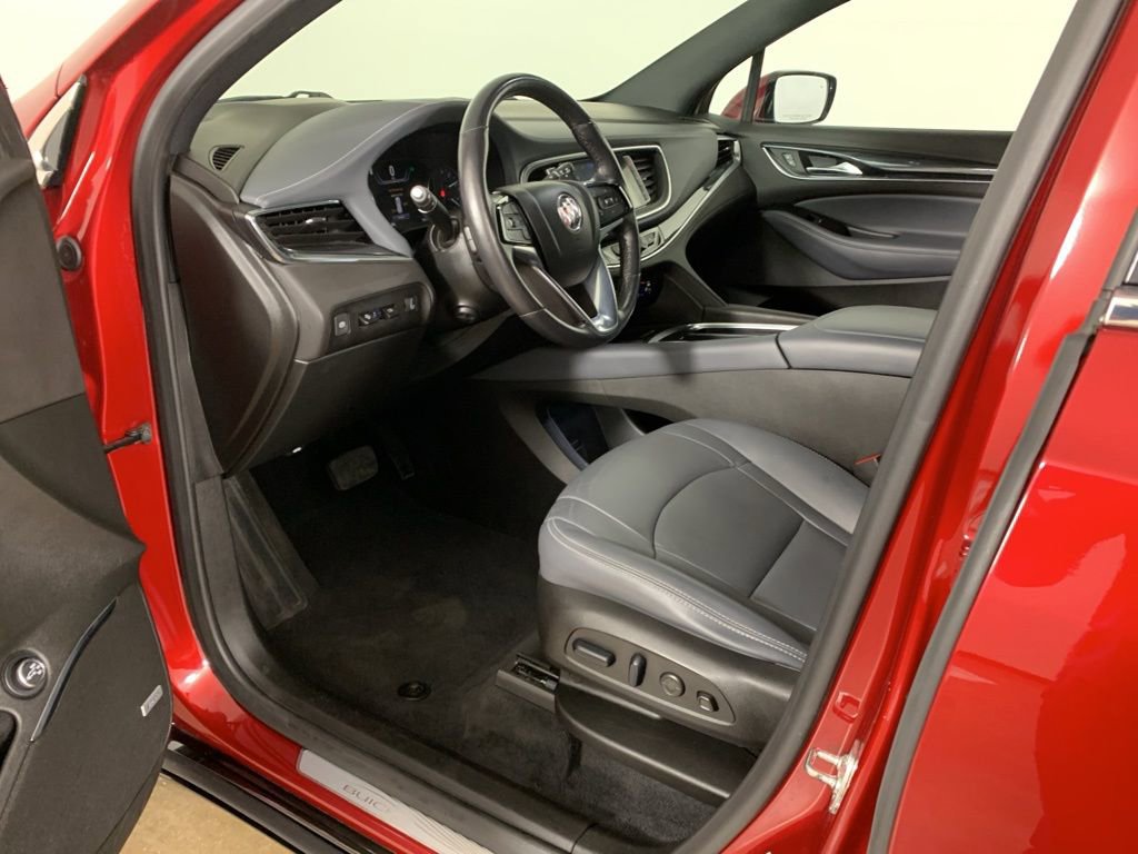 Used 2024 Buick Enclave Premium image 32