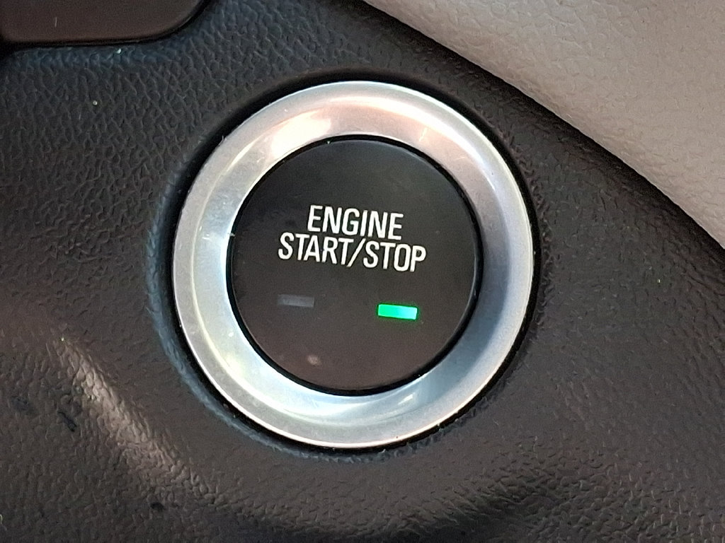 Used 2023 Chevrolet Equinox LS FWD image 22