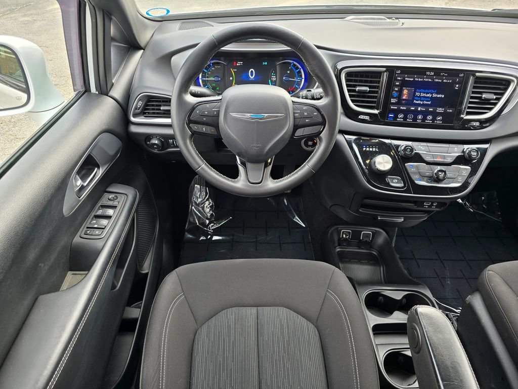 Used 2020 Chrysler Pacifica Touring w/ S Appearance Package image 30