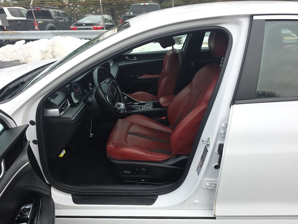 Used 2023 Kia K5 GT-Line w/ GT-Line Premium Package image 3