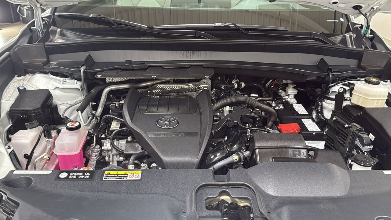 Certified 2024 Toyota Grand Highlander Platinum image 26