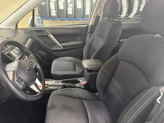 Used 2017 Subaru Forester 2.5i Premium w/ All-Weather Package image 5