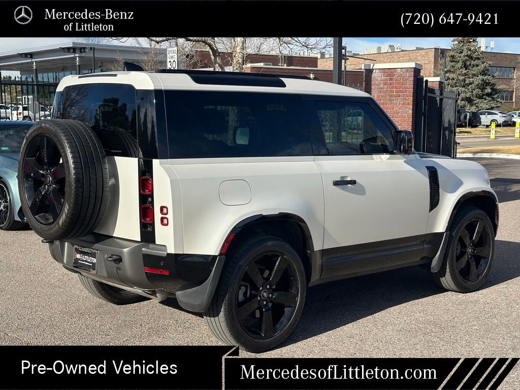 Used 2023 Land Rover Defender 90 X-Dynamic SE image 5