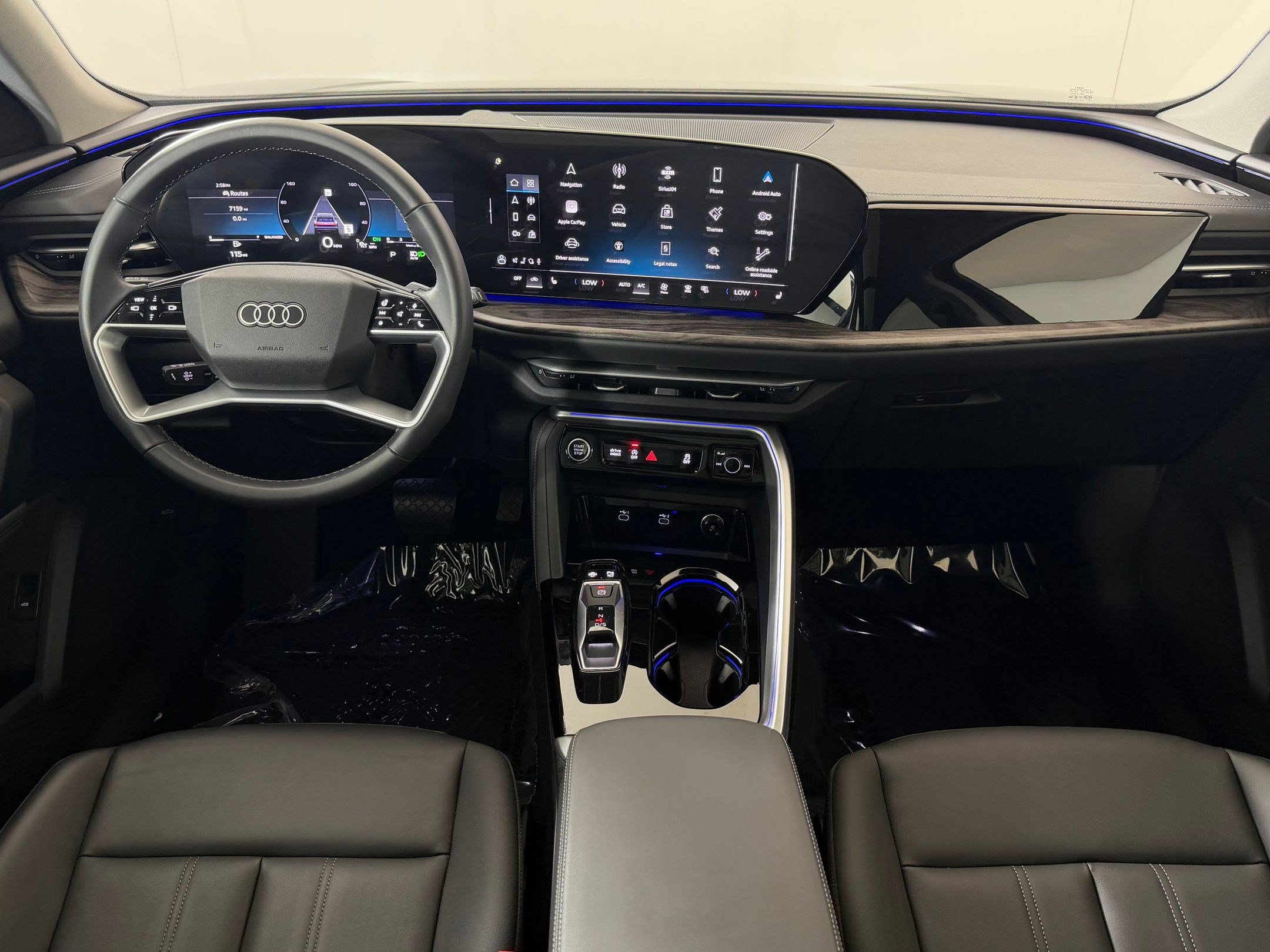 Certified 2025 Audi Q5 Premium w/ Convenience Package AWD/4WD image 14