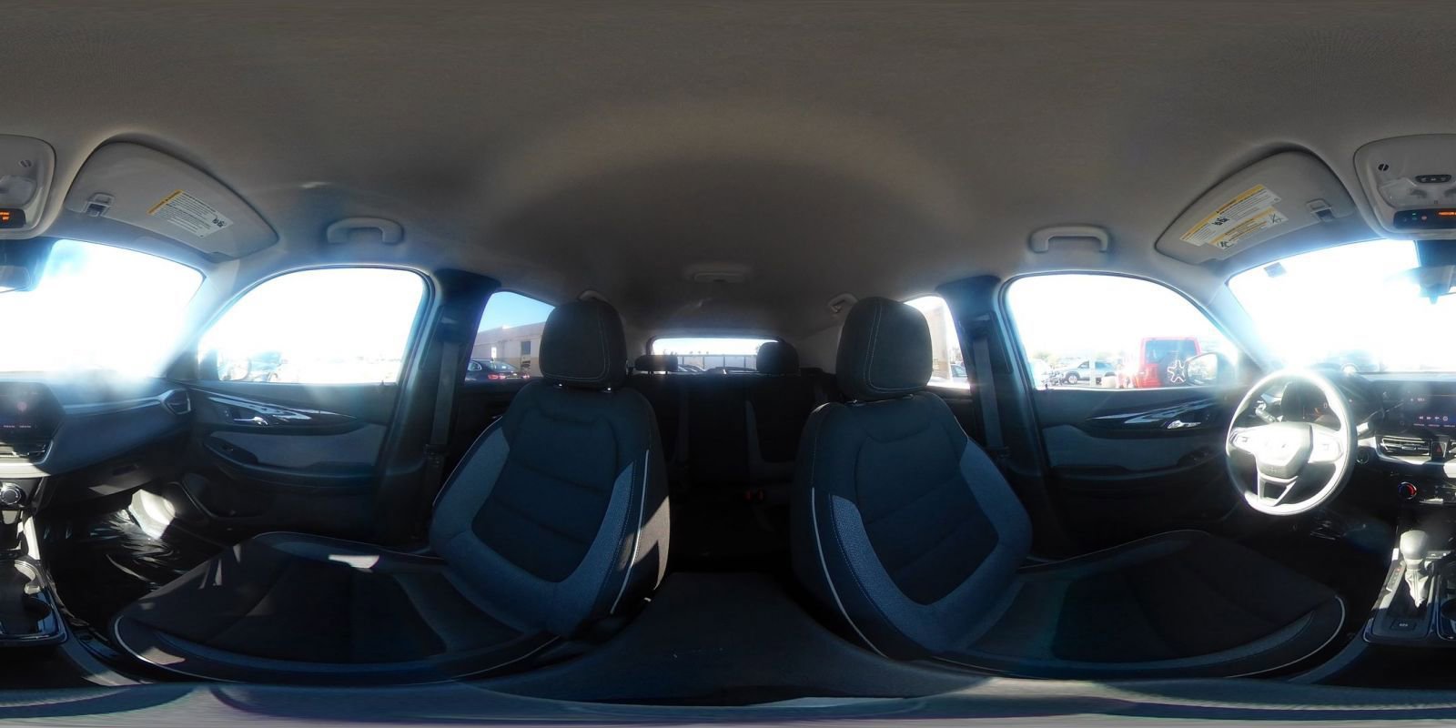 Used 2025 Chevrolet TrailBlazer LT image 42