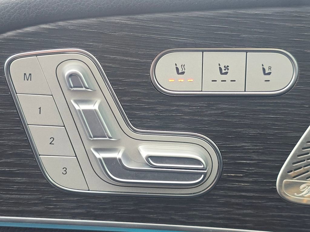 Certified 2023 Mercedes-Benz GLS 450 4MATIC image 7