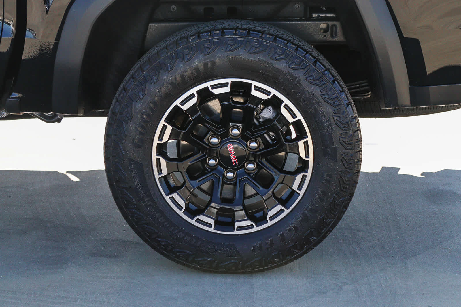 Used 2026 GMC Canyon AT4 AWD/4WD image 12