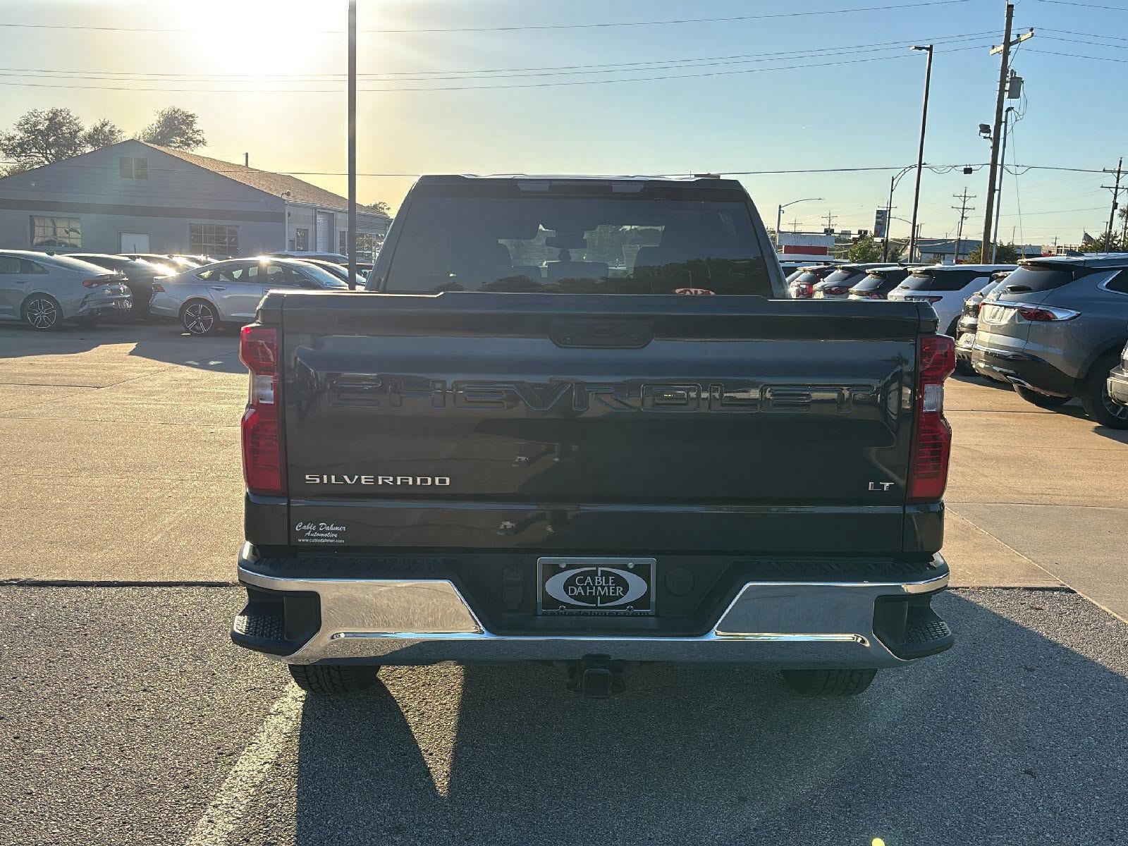 Used 2023 Chevrolet Silverado 1500 LT AWD/4WD image 5