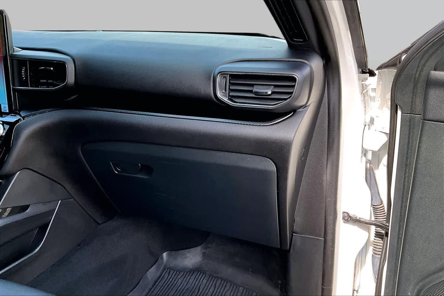 Used 2023 Ford Explorer ST w/ Equipment Group 401A AWD/4WD image 19