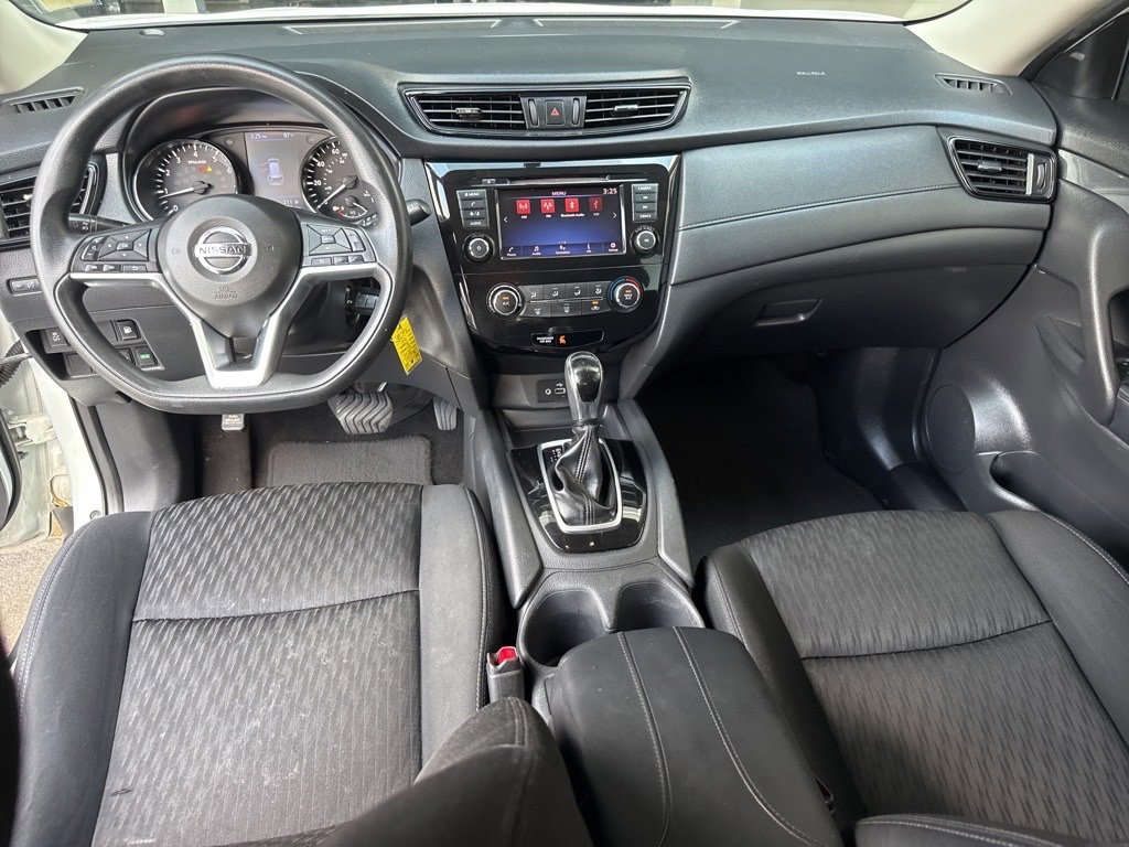 Used 2018 Nissan Rogue S image 9